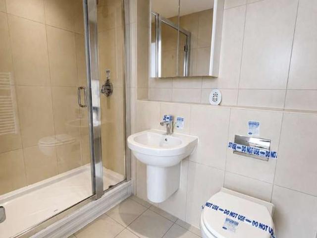 Flat for sale in City Centre, Georgia