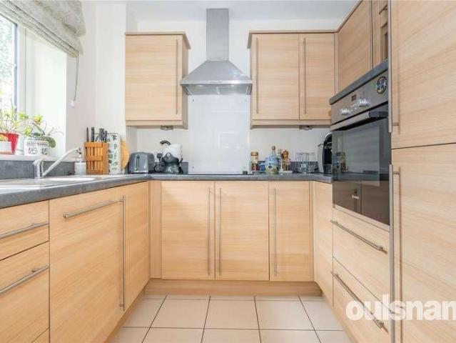 Flat for sale in Stirchley, West Midlands