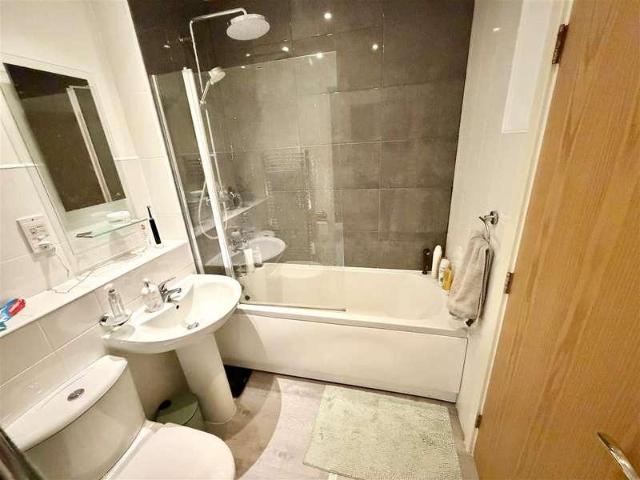 Flat for sale in Dickens Heath, Isle Of Man