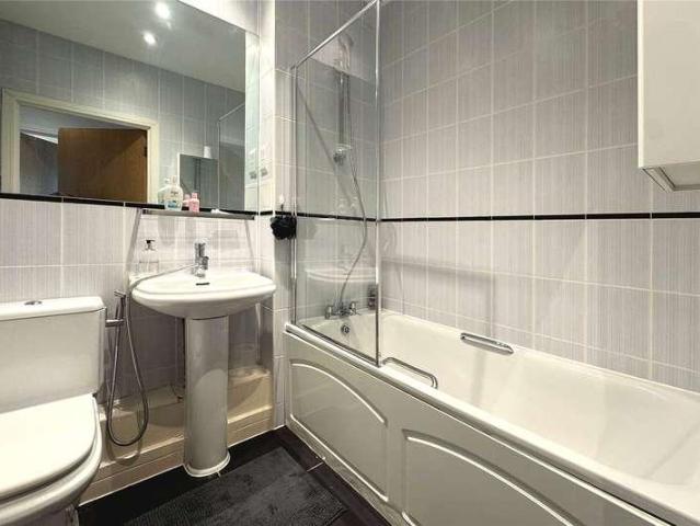 Flat for sale in Horsell, Woking