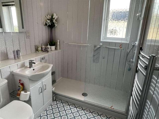 Flat for sale in Fossebridge, Gloucestershire