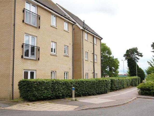 Flat for sale in Chedburgh, Suffolk