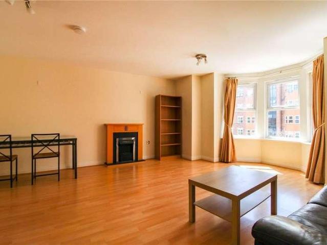 Flat for sale in Weetwood, West Yorkshire