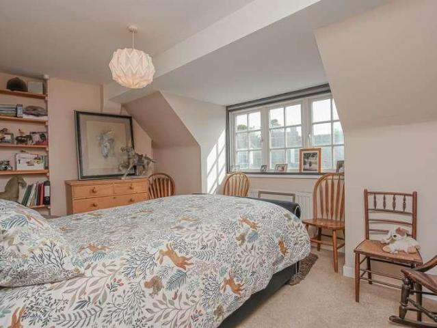 Flat for sale in Charlbury, Black Bourton