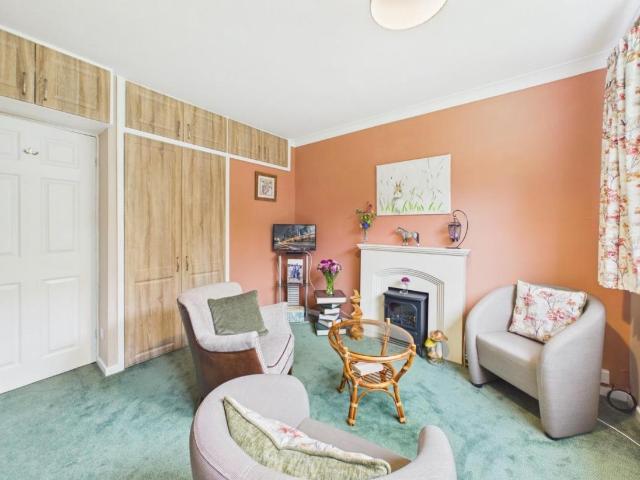 Flat for sale in West Yorkshire