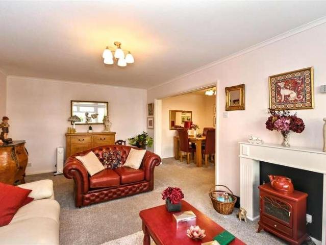 Flat for sale in Eastbourne, East Sussex