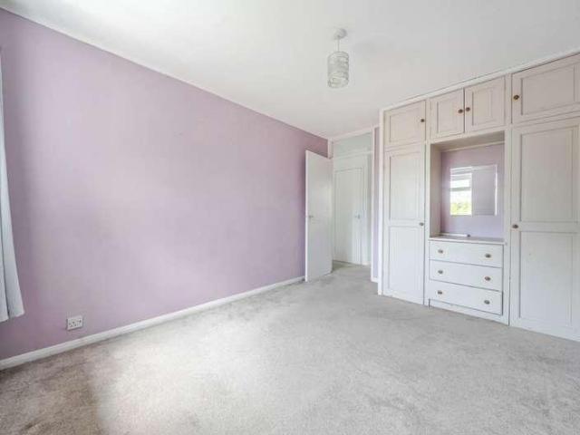 Flat for sale in Frith Hill, Fole