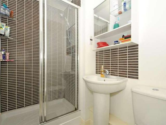 Flat for sale in The Slade, Oxfordshire