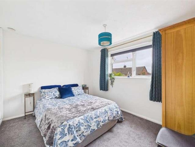 Flat for sale in Hawton, Alverton