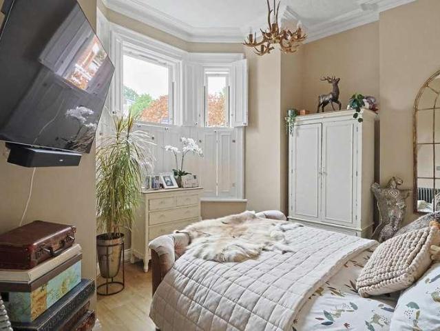 Flat for sale in Bournemouth