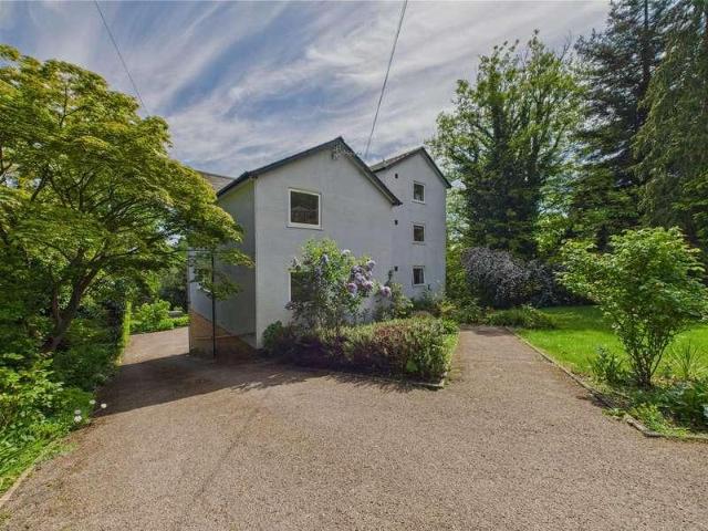 Flat for sale in Great Malvern, Link Top
