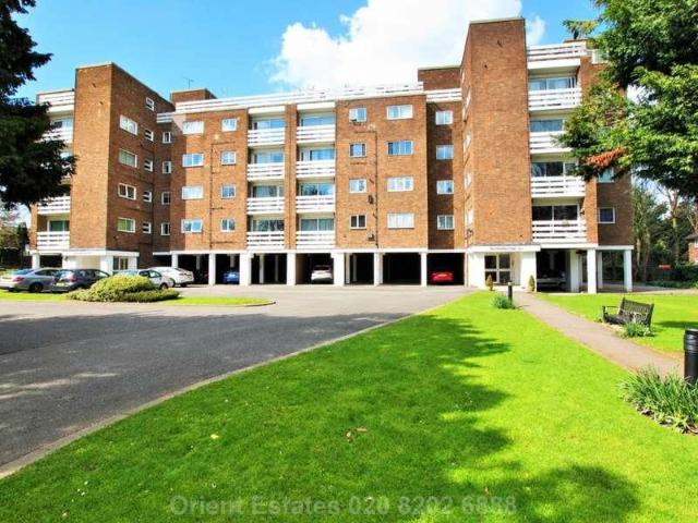 Flat for sale in London Borough of Barnet, Greater London