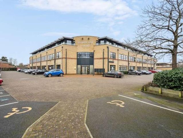Flat for sale in Slough