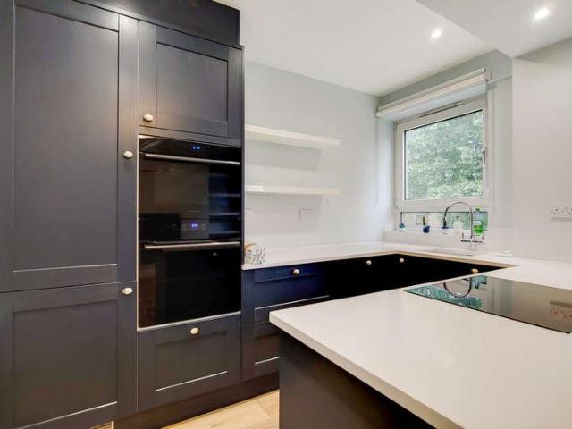 Flat for sale in Old Kent Road, Greater London