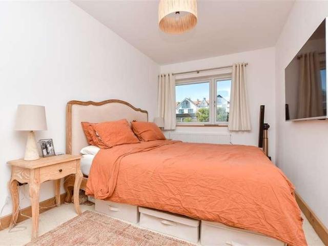 Flat for sale in Upton, Acol