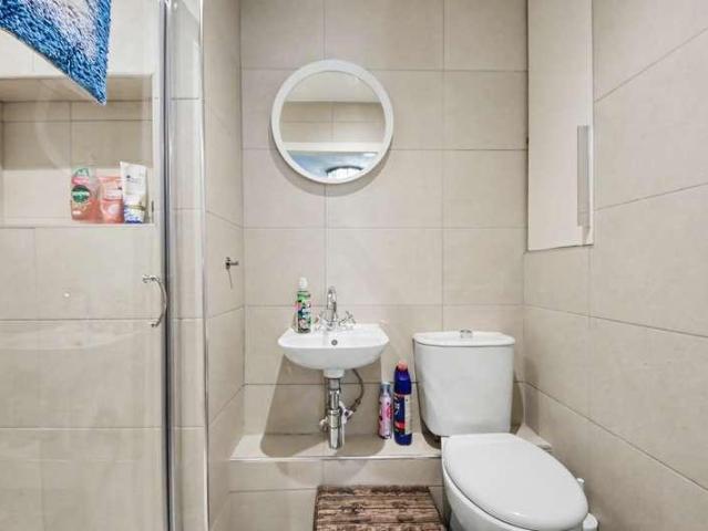 Flat for sale in City Centre, Georgia