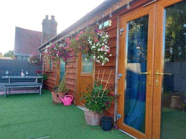 Flat for sale in Builth Wells, Wales