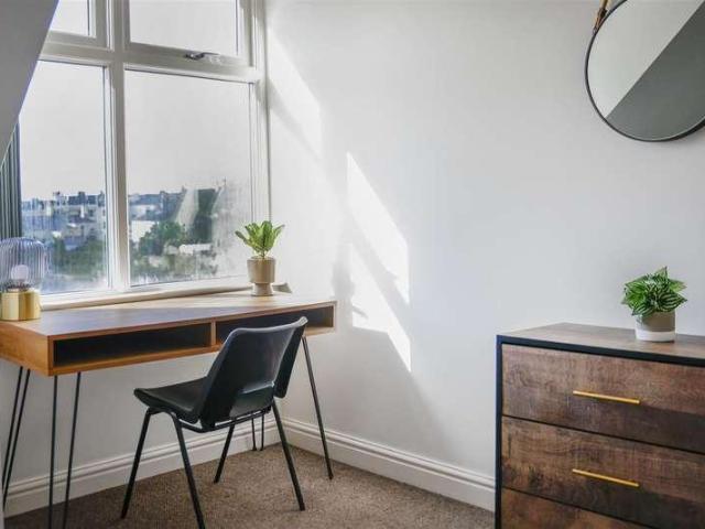 Flat for sale in Greenbank, Mount Wise