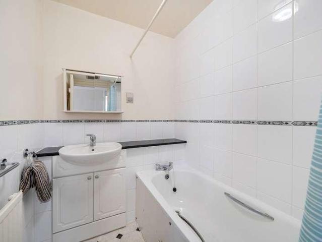 Flat for sale in New Denham, Greater London