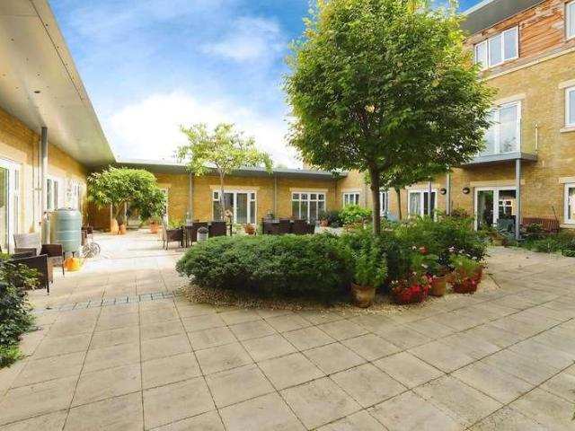 Flat for sale in Golden Valley, Gloucestershire