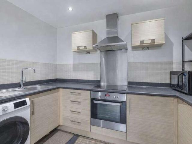 Flat for sale in Colindale, Greater London