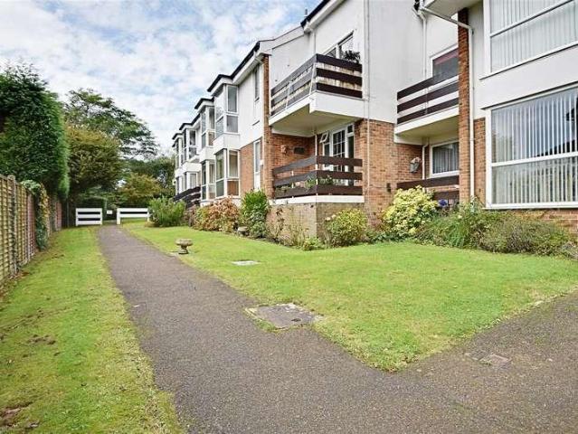 Flat for sale in Little Common, Rother