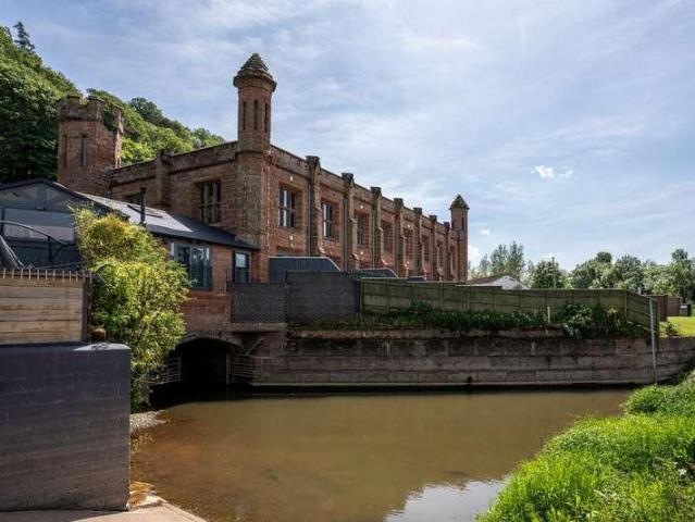 Flat for sale in Bridgnorth, Shropshire