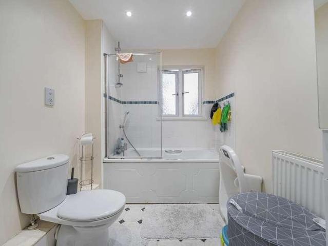 Flat for sale in Romford, Havering