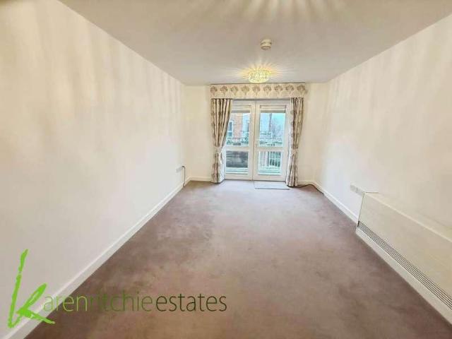 Property for sale in Bradshaw, Lee Bank