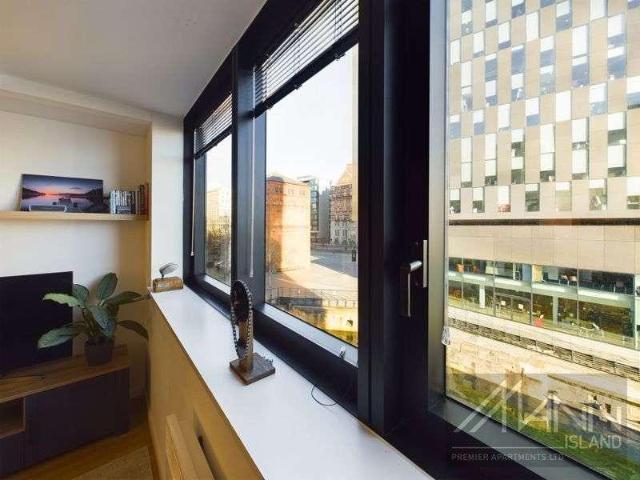 Flat for sale in Waterfront, Calderstones