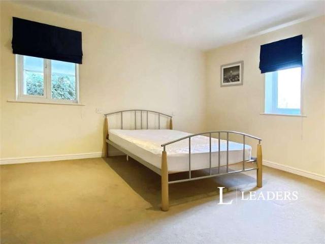 Flat for sale in Hill, City Of Southampton