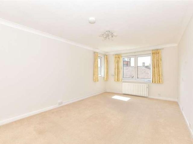 Flat for sale in Chichester, Littlecote
