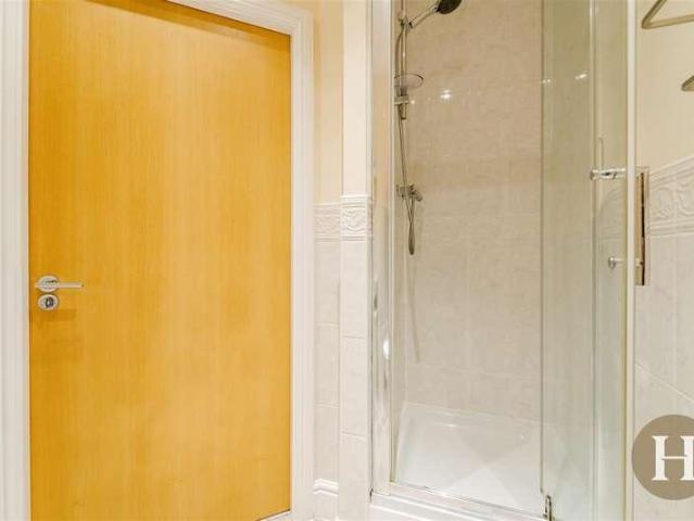 Flat for sale in Harborne, West Midlands