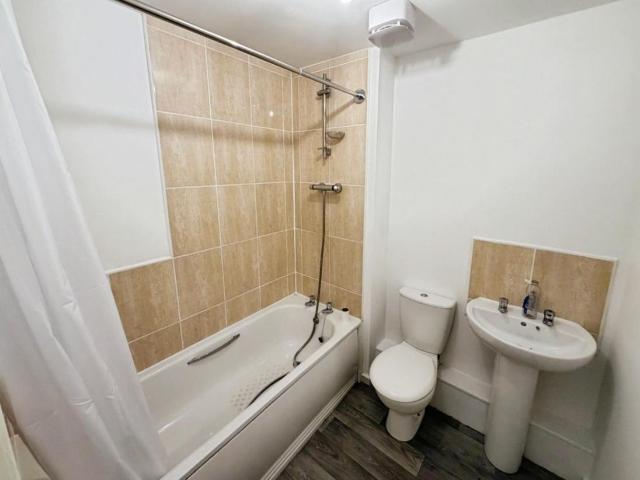 Flat for sale in Rossmore, Cheshire