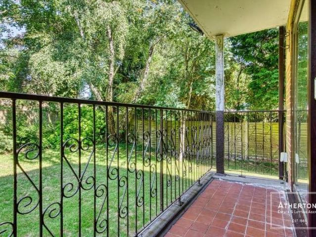 Flat for sale in Winton, Bournemouth