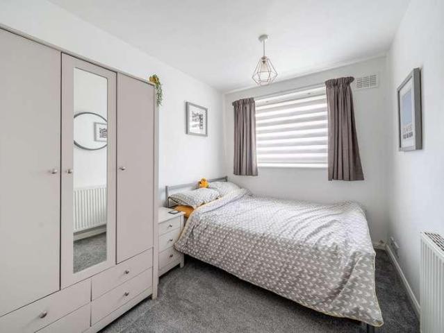 Flat for sale in Ruislip, London Borough of Hillingdon