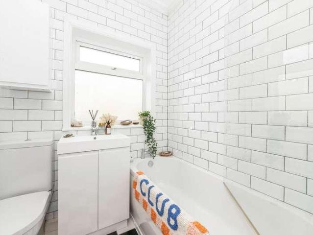 Flat for sale in Greater London