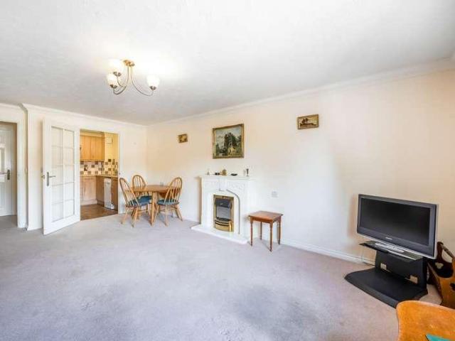 Flat for sale in Kingswood Firs, Bolton Low Houses