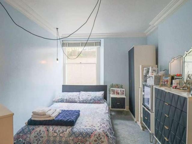 Flat for sale in Weston-super-mare, North Somerset