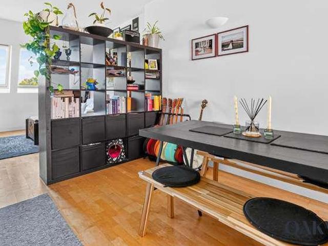 Flat for sale in London Borough of Hackney, Greater London