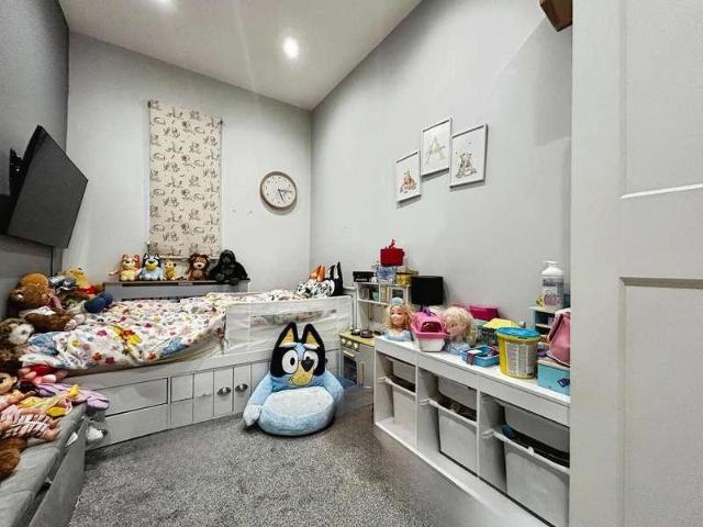 Flat for sale in Chepping Wycombe, Loudwater