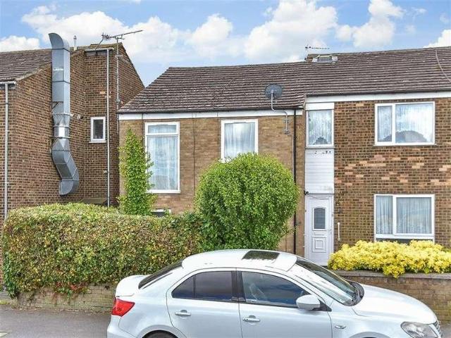 Flat for sale in Allhallows