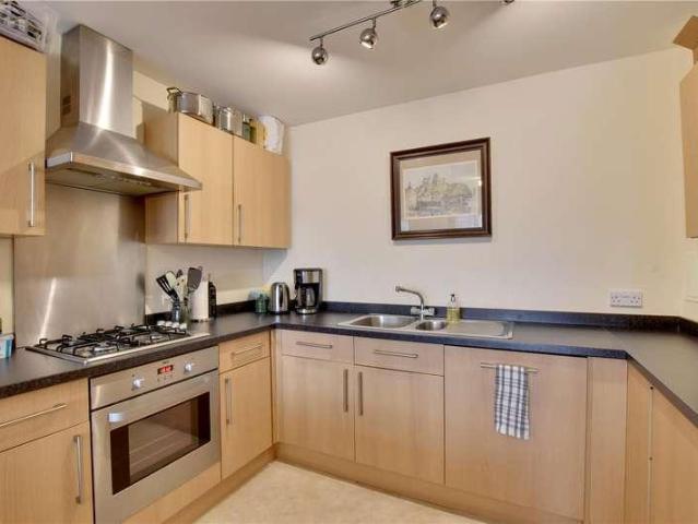Flat for sale in Greenwich Town Centre, Greater London