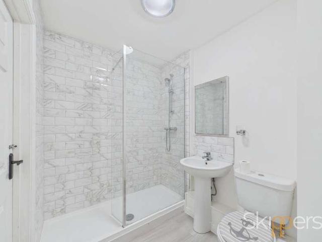 Flat for sale in Great Chart, Ashford