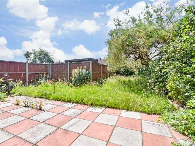 Flat for sale in Swalecliffe, Whitstable