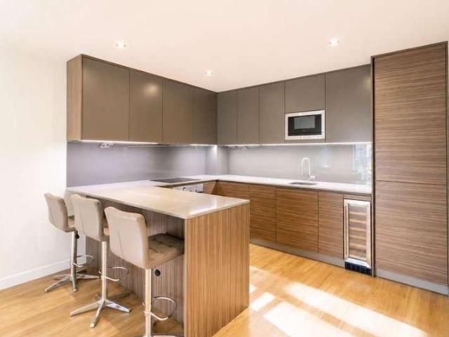 Flat for sale in Colindale, Greater London