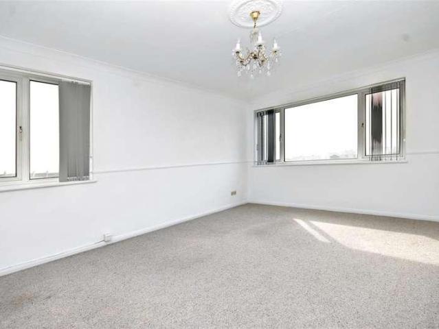 Flat for sale in Upperton, Eastbourne