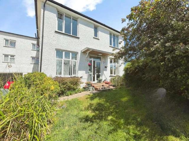 Flat for sale in Isle Of Wight