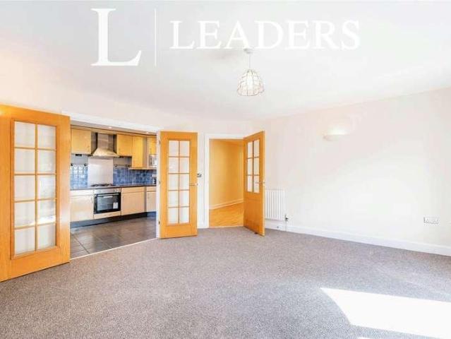 Flat for sale in Portsea, City Of Portsmouth