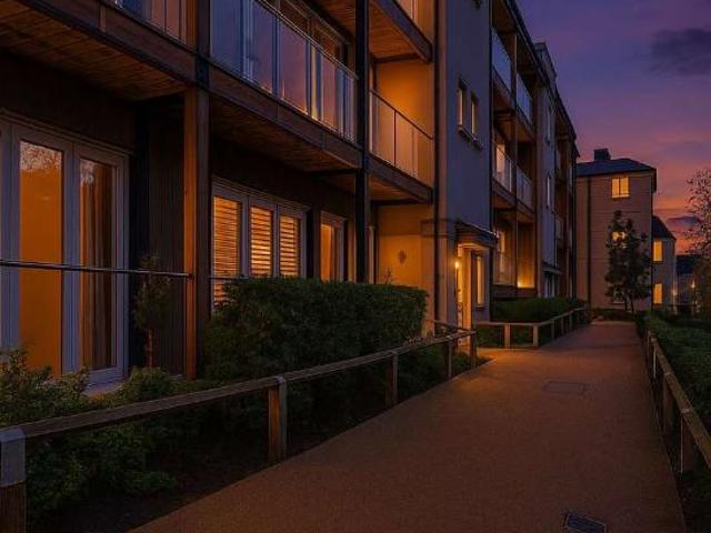 Flat for sale in St. Mildred's, The Bridge